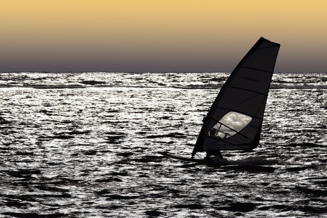 © Mark Edward Harris